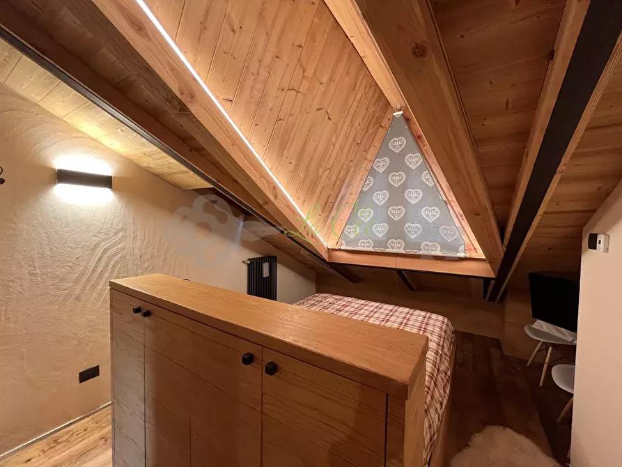 Immagine 15 di Trilocale in affitto  a Courmayeur