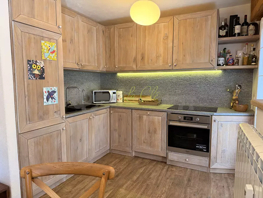 Immagine 8 di Trilocale in vendita  a Courmayeur