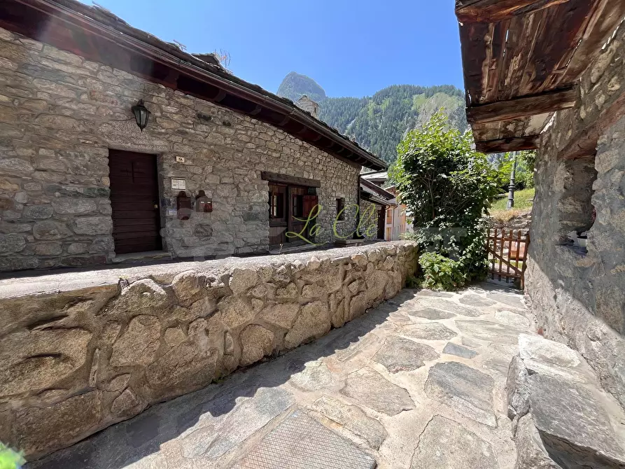 Immagine 29 di Baita in affitto  a Courmayeur