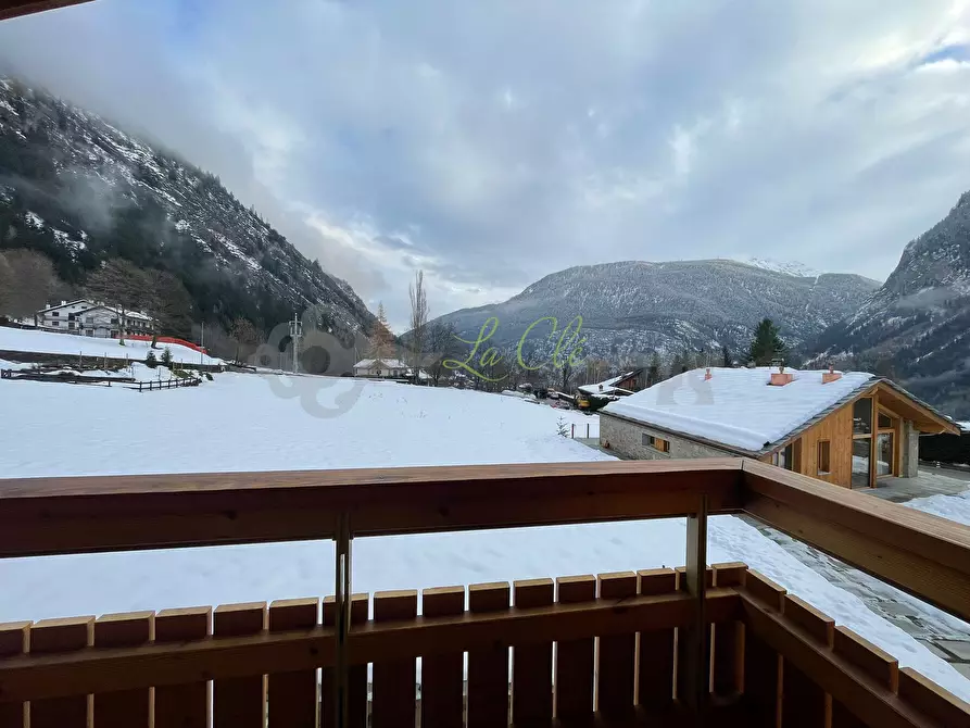 Immagine 17 di Trilocale in affitto  a Pre'-Saint-Didier