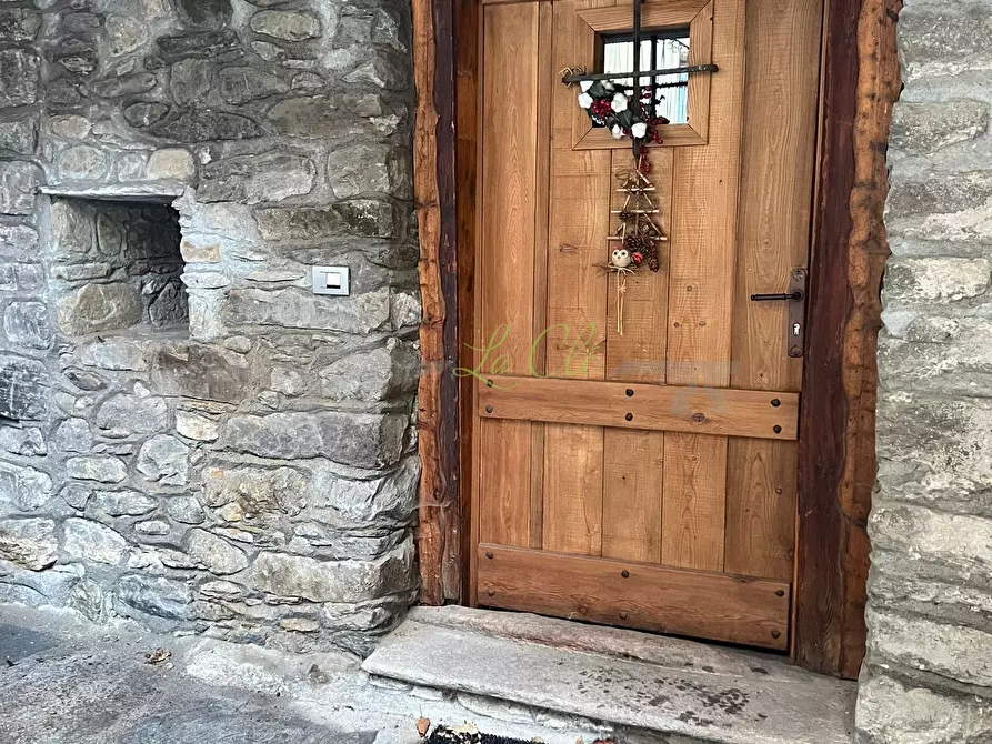 Immagine 26 di Quadrilocale in vendita  a Courmayeur