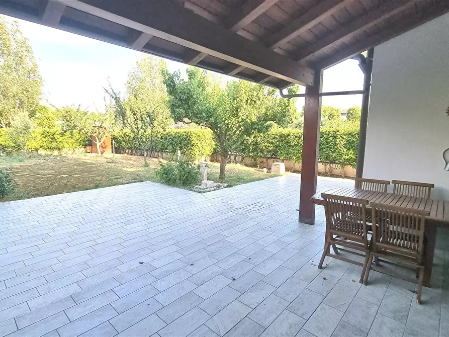 Immagine 1 di Casa trifamiliare in vendita  in Via Ottavio Pattacini 1 a Parma