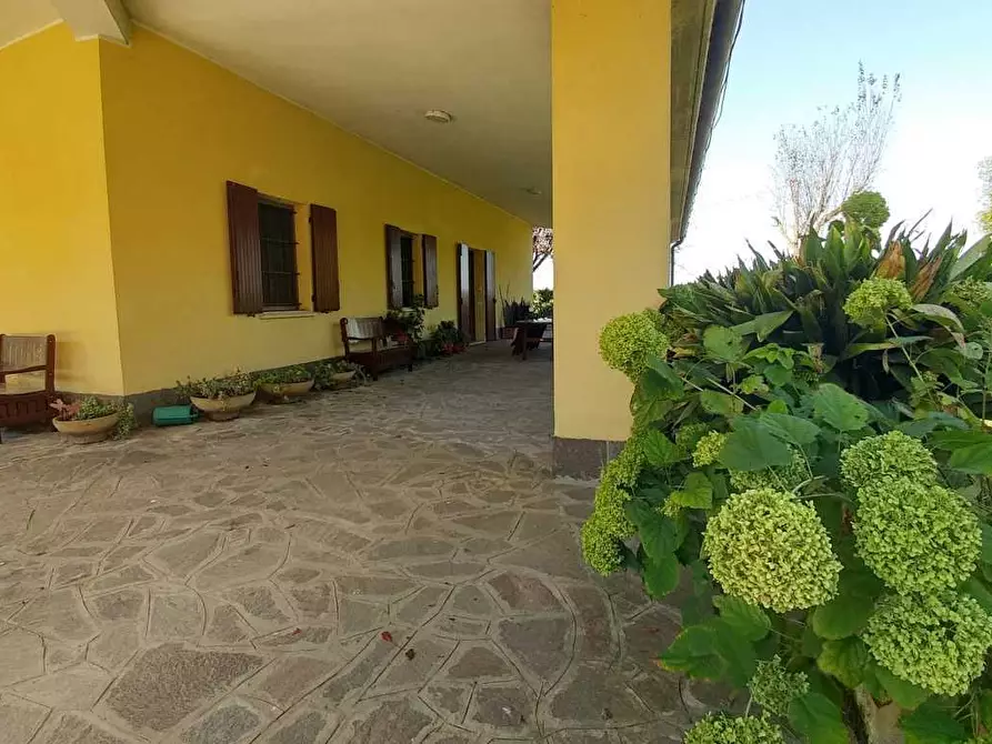 Immagine 10 di Villa in vendita  in Stradello Giovanardi 95 a Modena