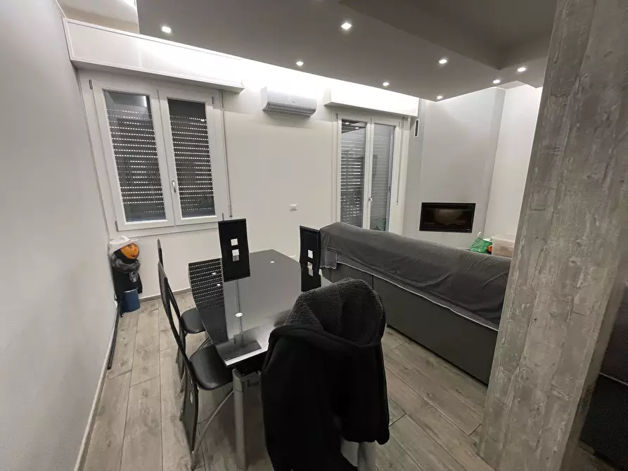 Immagine 6 di Quadrilocale in vendita  in Via Achille Grandi a Modena