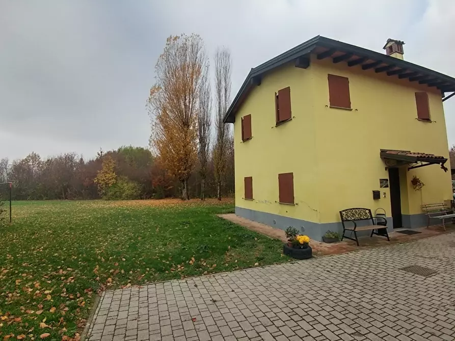 Immagine 3 di Casa bifamiliare in vendita  in Via di Villanova 470 a Modena