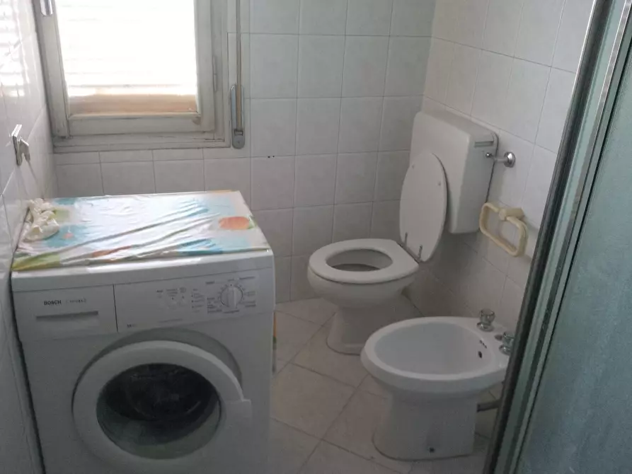 Immagine 11 di Stanza singola in affitto  in via Emilia Est 811 a Modena