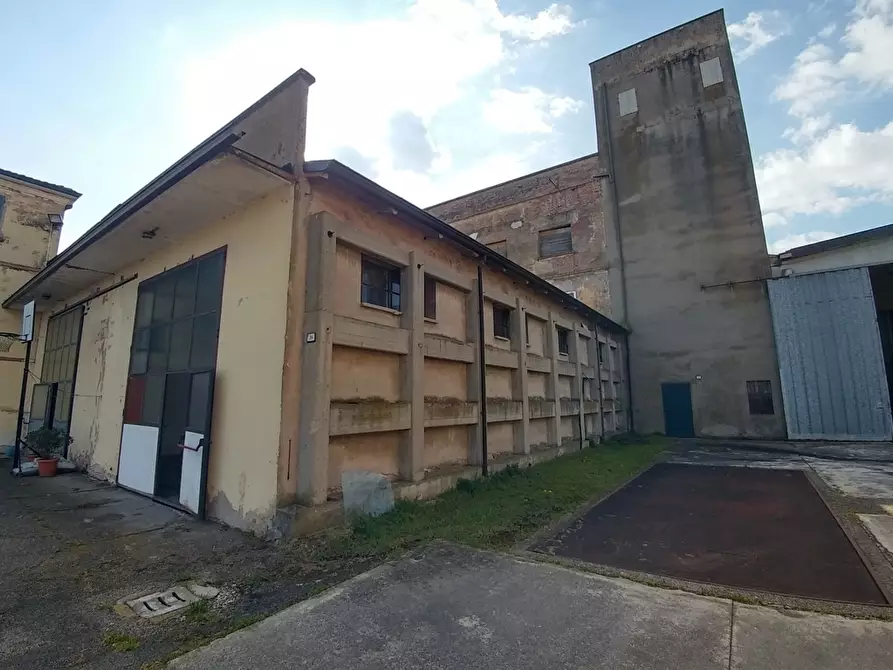 Immagine 6 di Attività artigianale in vendita  a Novellara