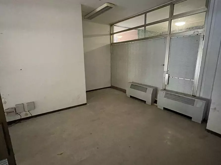 Immagine 1 di Ufficio in vendita  in direzionale 70 a Modena