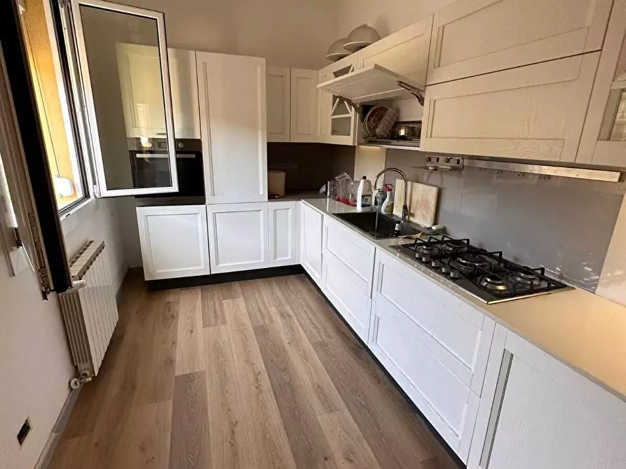 Immagine 1 di Quadrilocale in vendita  a Rovigo