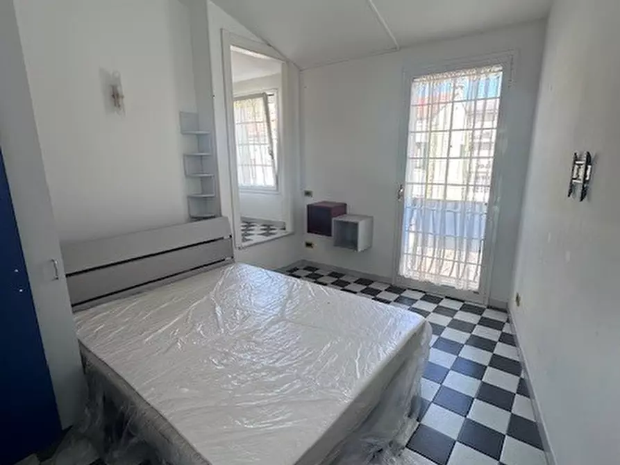 Immagine 10 di Casa indipendente in vendita  a Rovigo