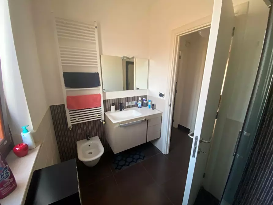 Immagine 10 di Bilocale in vendita  in Via Taranto 31 a Casamassima