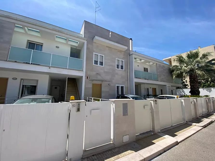 Immagine 30 di Villa in vendita  in Via Conversano 51 a Casamassima