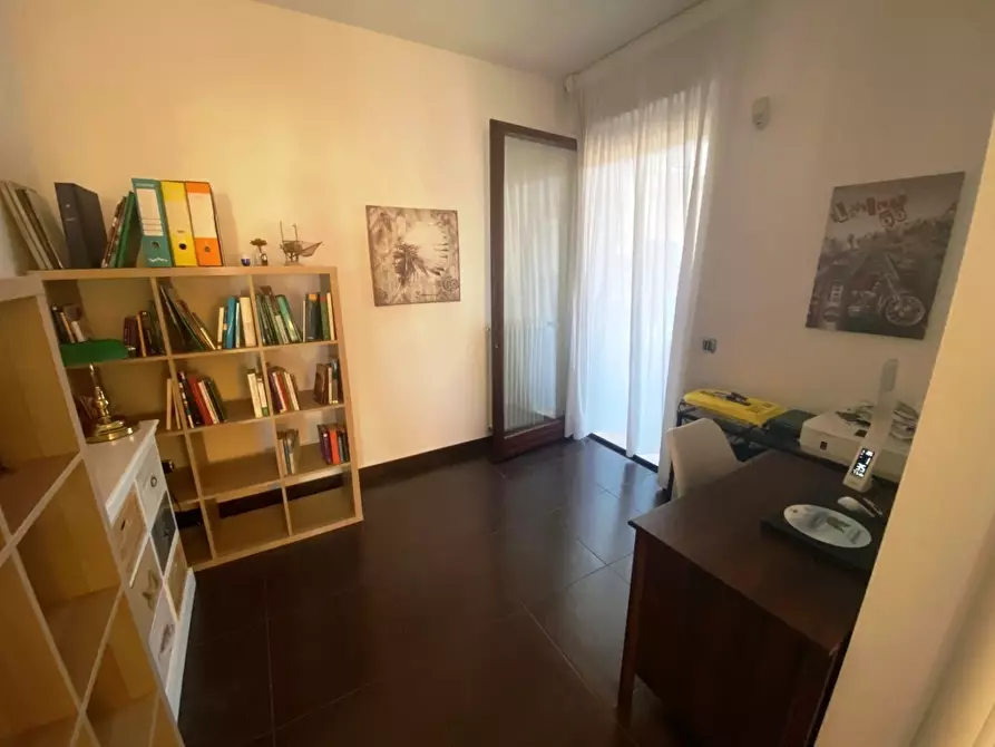 Immagine 11 di Bilocale in vendita  in Via Taranto 31 a Casamassima