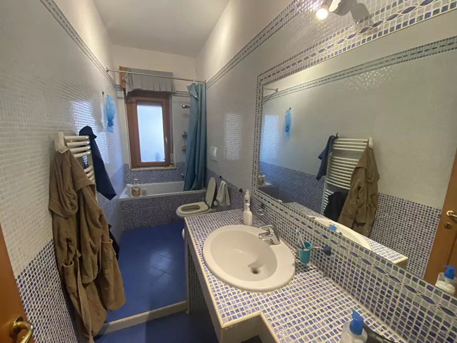 Immagine 7 di Trilocale in vendita  in Via Pascoli 21 a Casamassima