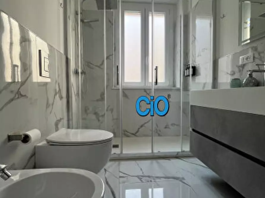 Immagine 11 di Bed & Breakfast in vendita  a Bologna