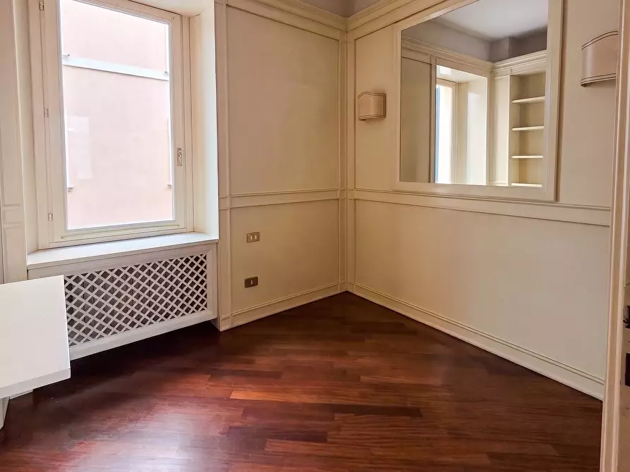 Immagine 13 di Quadrilocale in vendita  in Corso Martiri della Libertà a Brescia