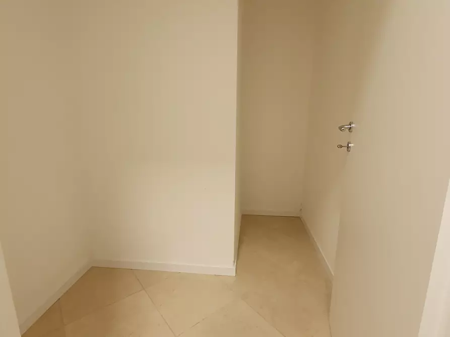 Immagine 11 di Ufficio in vendita  in ZONA VIA MILANO a Brescia