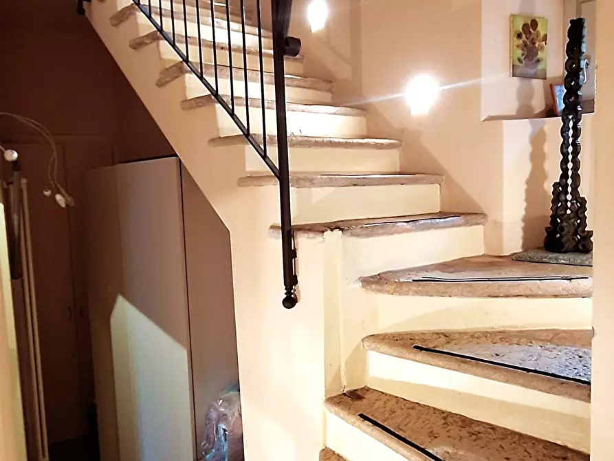 Immagine 10 di Pentalocale in vendita  in Nave Centro a Nave