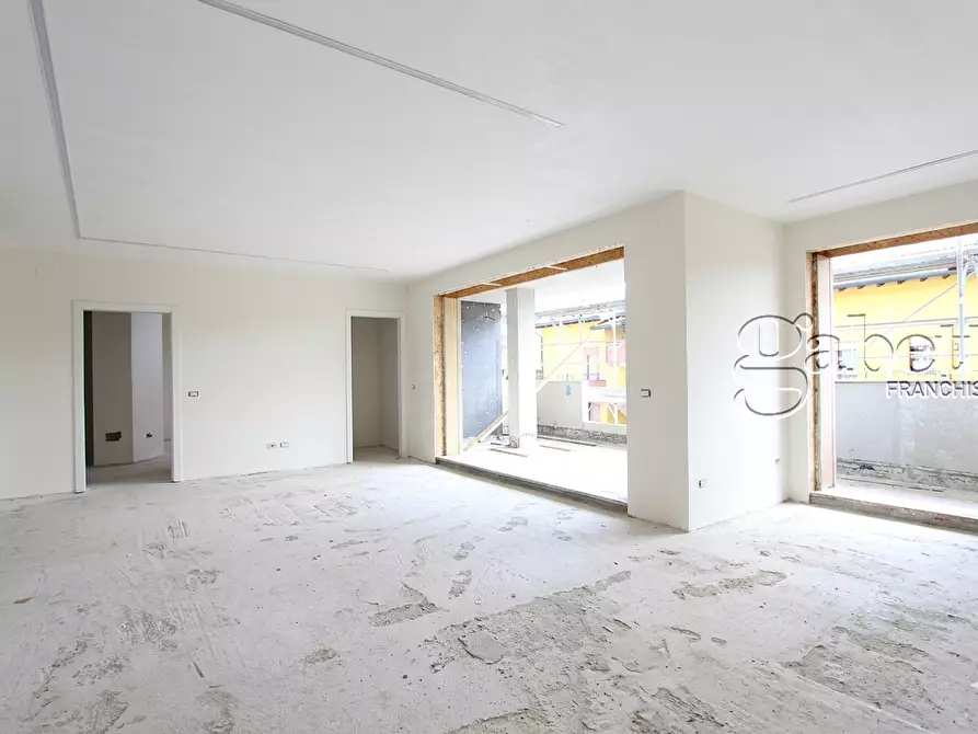 Immagine 4 di Quadrilocale in vendita  in Via Antonio Vivaldi a Dairago