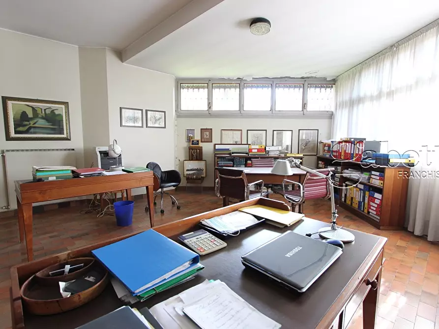 Immagine 33 di Villa in vendita  in Via Fratelli Bandiera a Nerviano