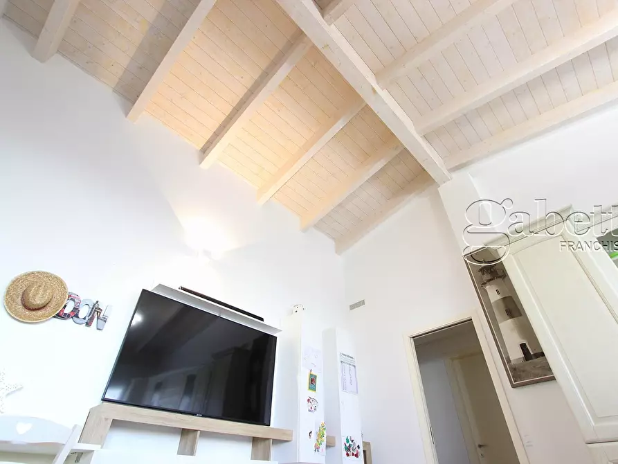 Immagine 26 di Trilocale in vendita  in Via Pietro Madonini a Uboldo