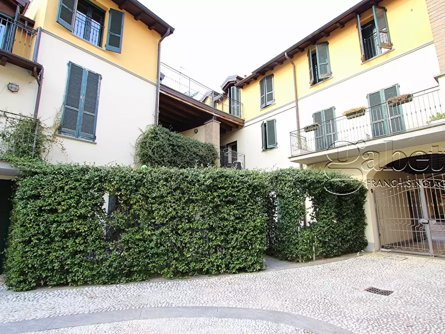 Immagine 1 di Trilocale in vendita  in piazza vittorio emanule a Nerviano