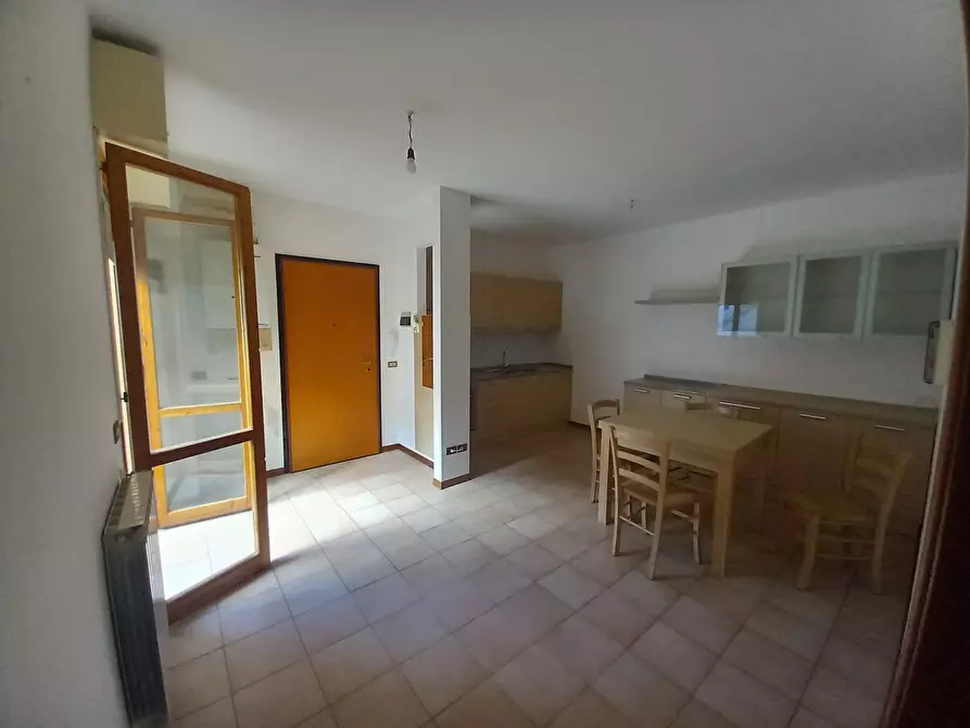 Immagine 3 di Trilocale in vendita  in Piazza Vittorio Emanuele 7 a Novafeltria