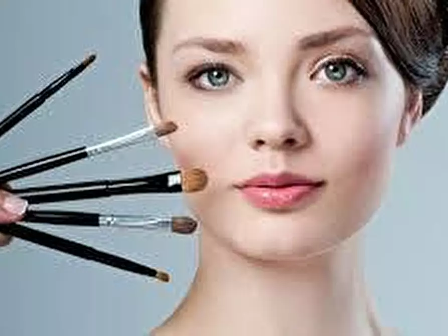 Immagine 1 di Attività commerciale in vendita  in Via Augusto Passaglia a Lucca