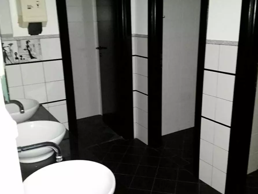 Immagine 18 di Bar / Ristorante in vendita  in Viale Europa 18 a Viareggio