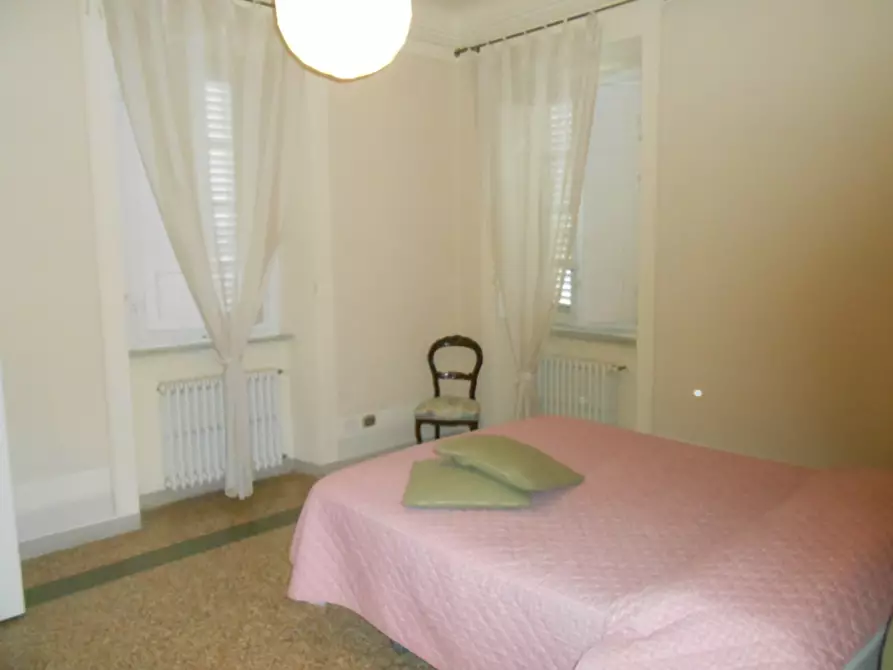 Immagine 28 di Villa in vendita  in Via Francesco Ferraris a Lucca