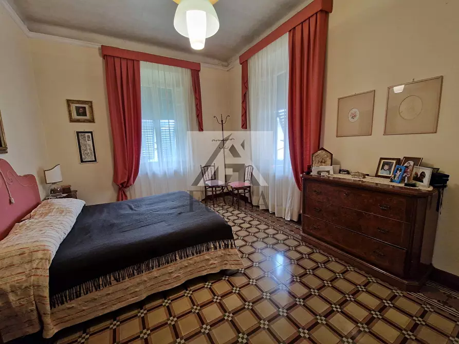 Immagine 32 di Villa in vendita  in Via Enrico Pea a Lucca