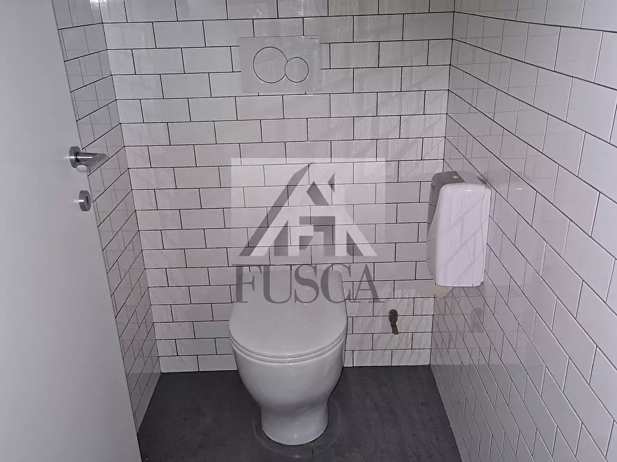 Immagine 10 di Attività artigianale in affitto  in Via di Sant'Alessio 754/A a Lucca