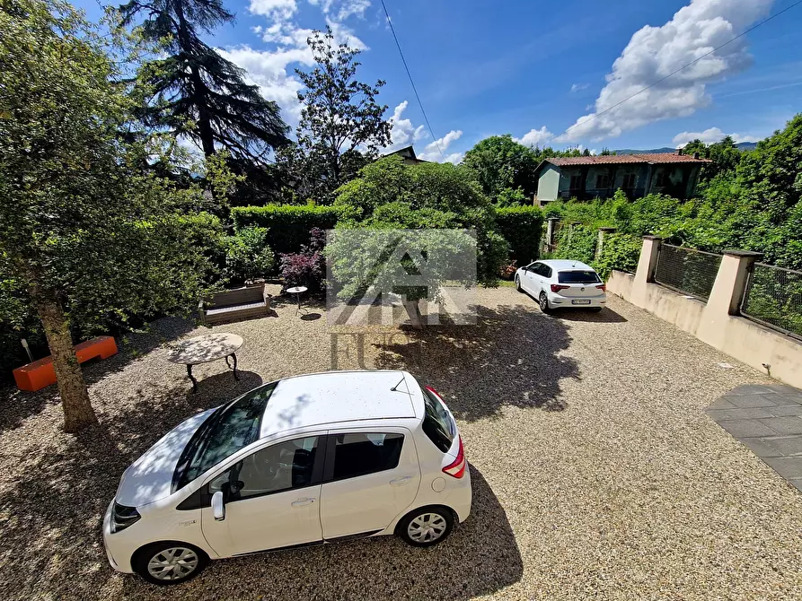 Immagine 10 di Pentalocale in vendita  in Viale Giuseppe Giusti a Lucca