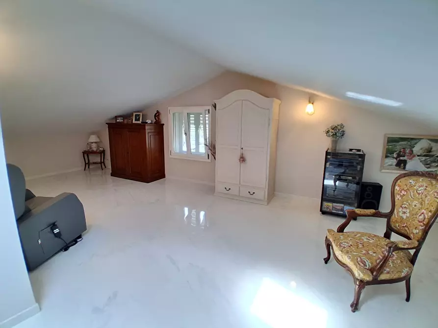 Immagine 23 di Casa bifamiliare in vendita  in Via Sarzanese a Lucca