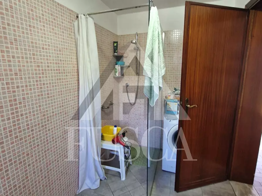 Immagine 8 di Villa in vendita  in Via G. Amendola a Lucca