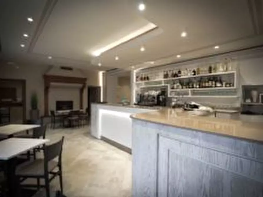 Immagine 3 di Pizzeria / Pub in vendita  in Viale Giosuè Carducci a Lucca