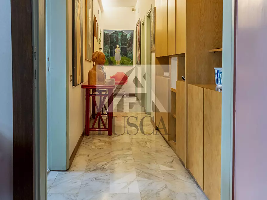 Immagine 6 di Pentalocale in vendita  in Via Pisana a Lucca