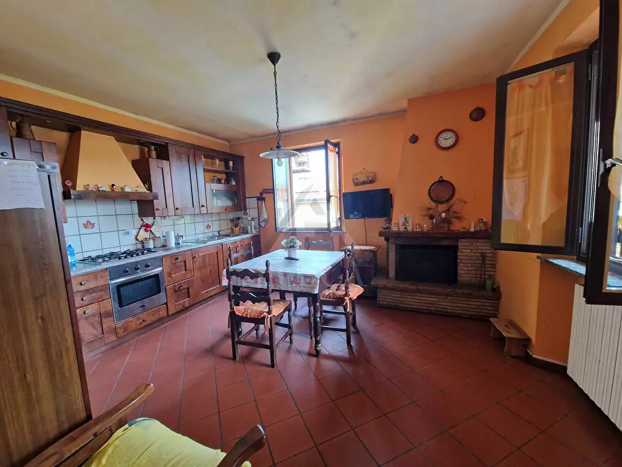 Immagine 5 di Quadrilocale in vendita  in Via delle Gavine 531 a Lucca