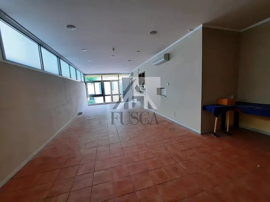 Immagine 47 di Palazzo in vendita  in via carrara 23 a Viareggio