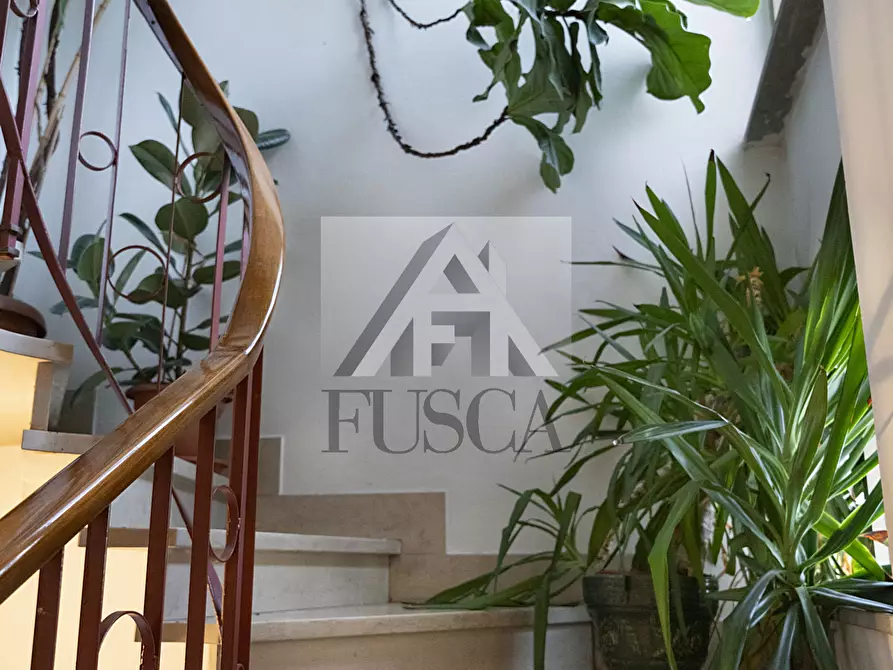 Immagine 16 di Pentalocale in vendita  in Via Pisana a Lucca