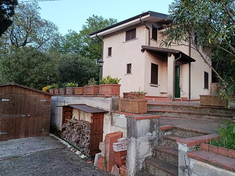 Immagine 24 di Villa in vendita  a Massarosa