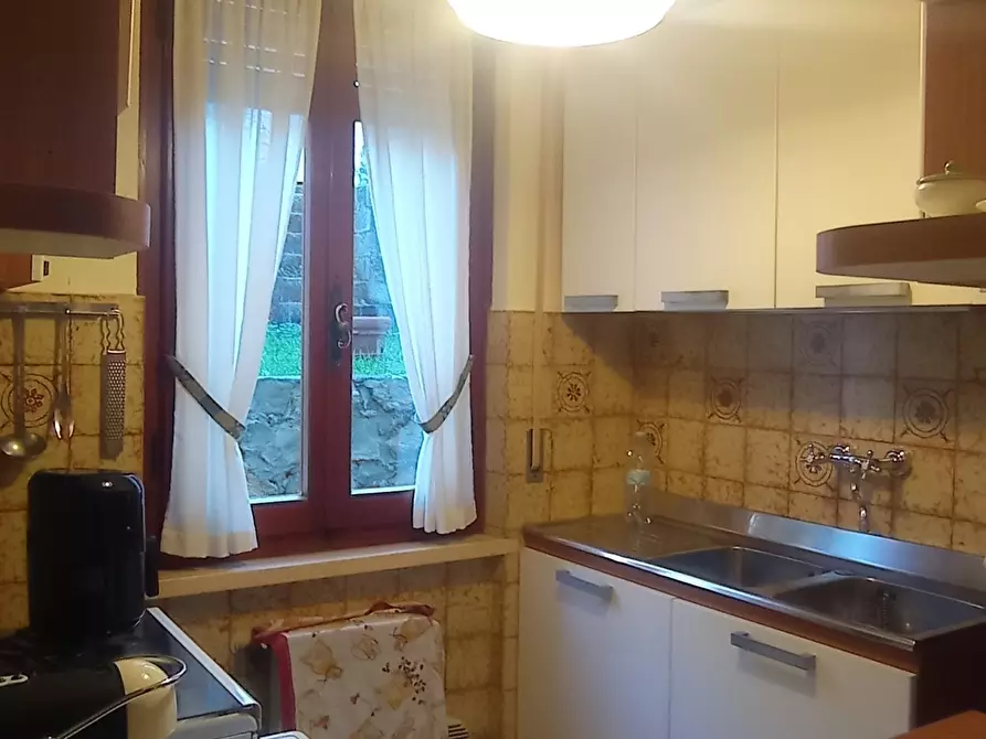 Immagine 12 di Casa semindipendente in vendita  a Massarosa