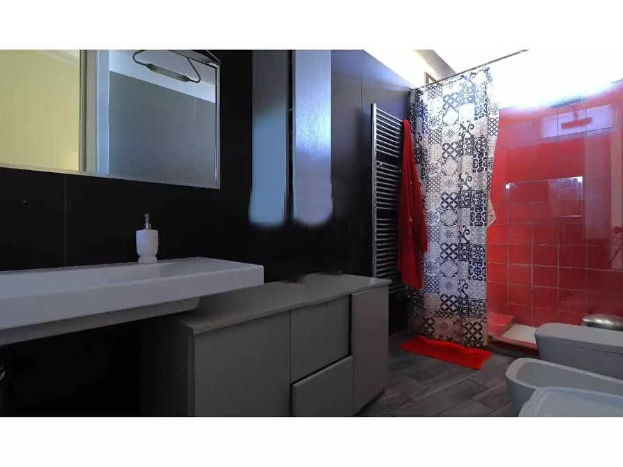 Immagine 21 di Quadrilocale in vendita  a Siracusa