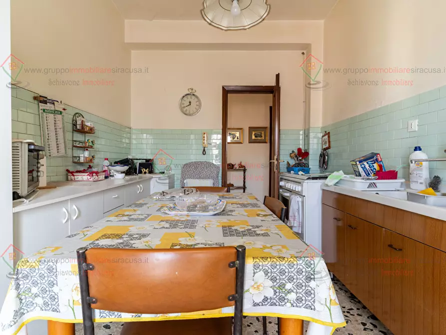 Immagine 15 di Trilocale in vendita  a Siracusa