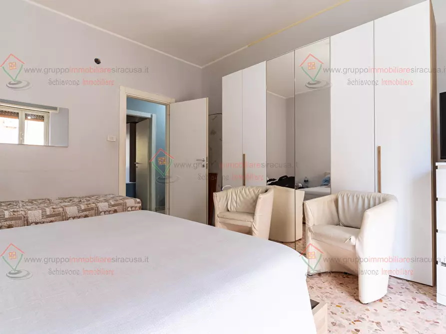 Immagine 15 di Quadrilocale in vendita  a Siracusa