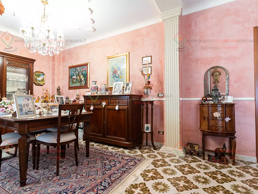 Immagine 17 di Pentalocale in vendita  a Siracusa