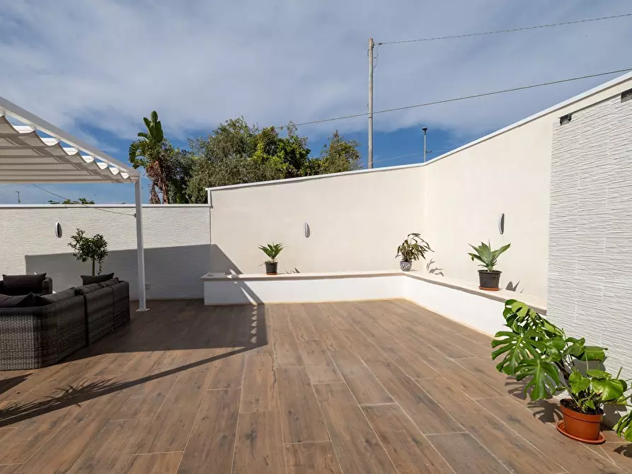 Immagine 17 di Villa in vendita  a Siracusa