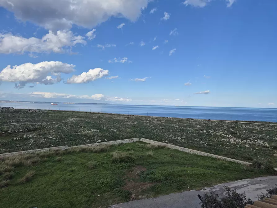 Immagine 1 di Casa bifamiliare in vendita  a Siracusa