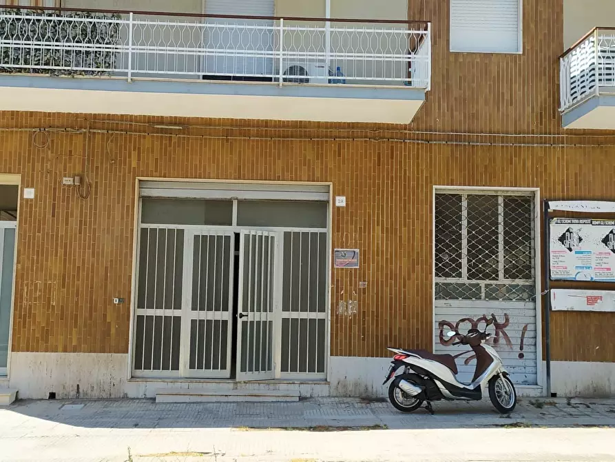 Immagine 2 di Attività commerciale in vendita  in Via Alcibiade a Siracusa