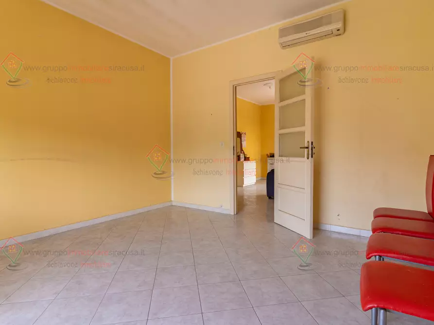 Immagine 6 di Trilocale in vendita  a Siracusa